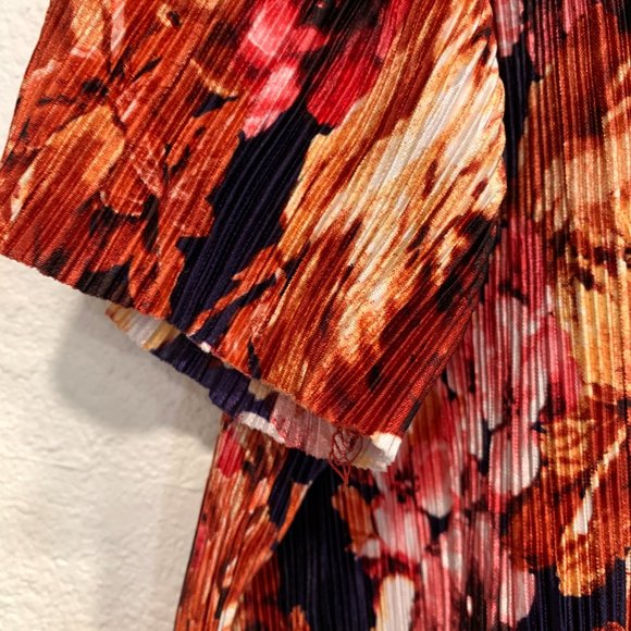 Front of Closet Open Front Top Accordion Pleated Raw Seams MultiColor Womens 1X - Picture 5 of 8